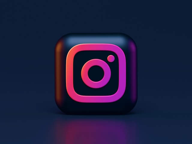 Instagram vs realtà: oltre i filtri, il doppio volto delle vacanze perfette